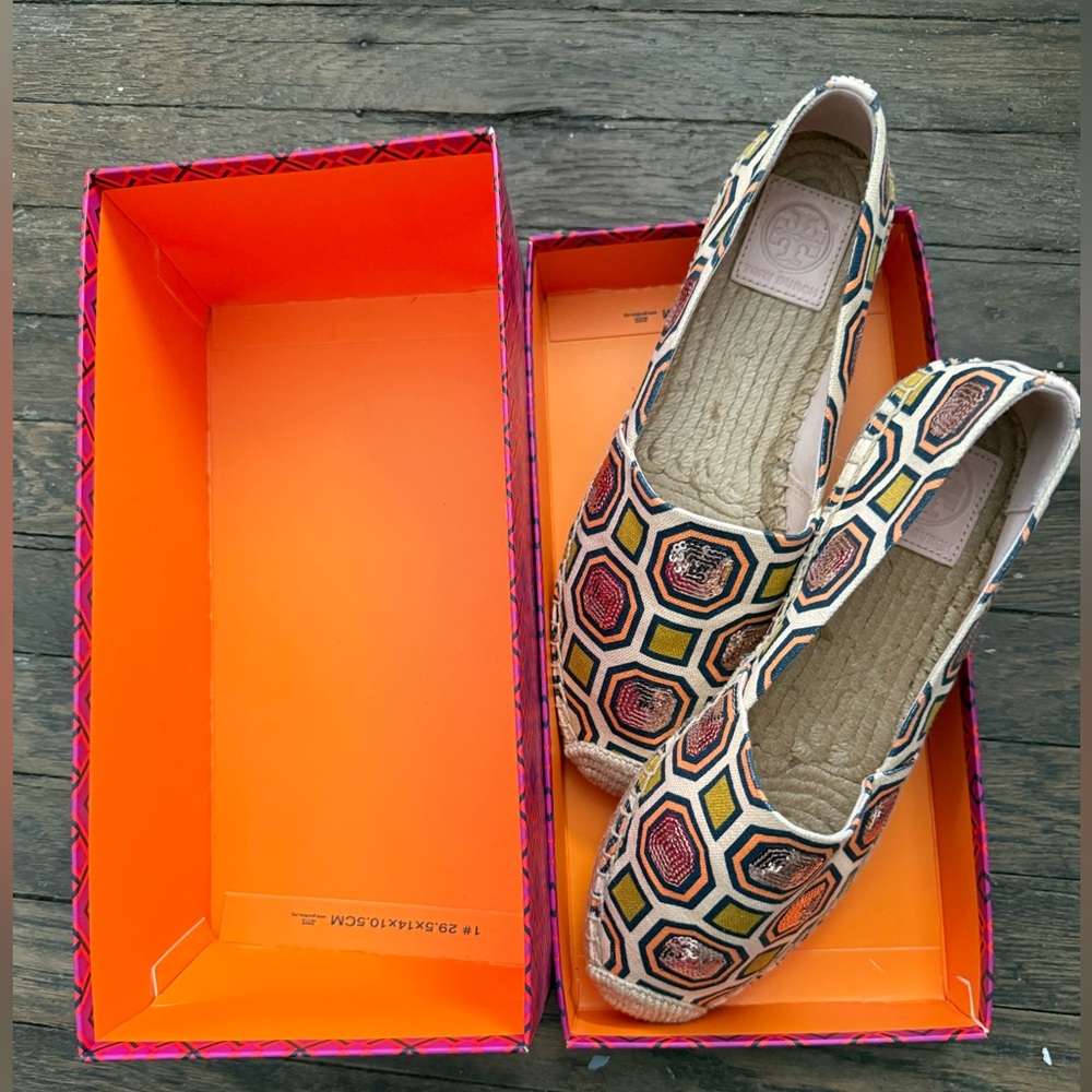 NEW in box Tory Burch Cecily Sequin Embellished Espadrilles. Size 8